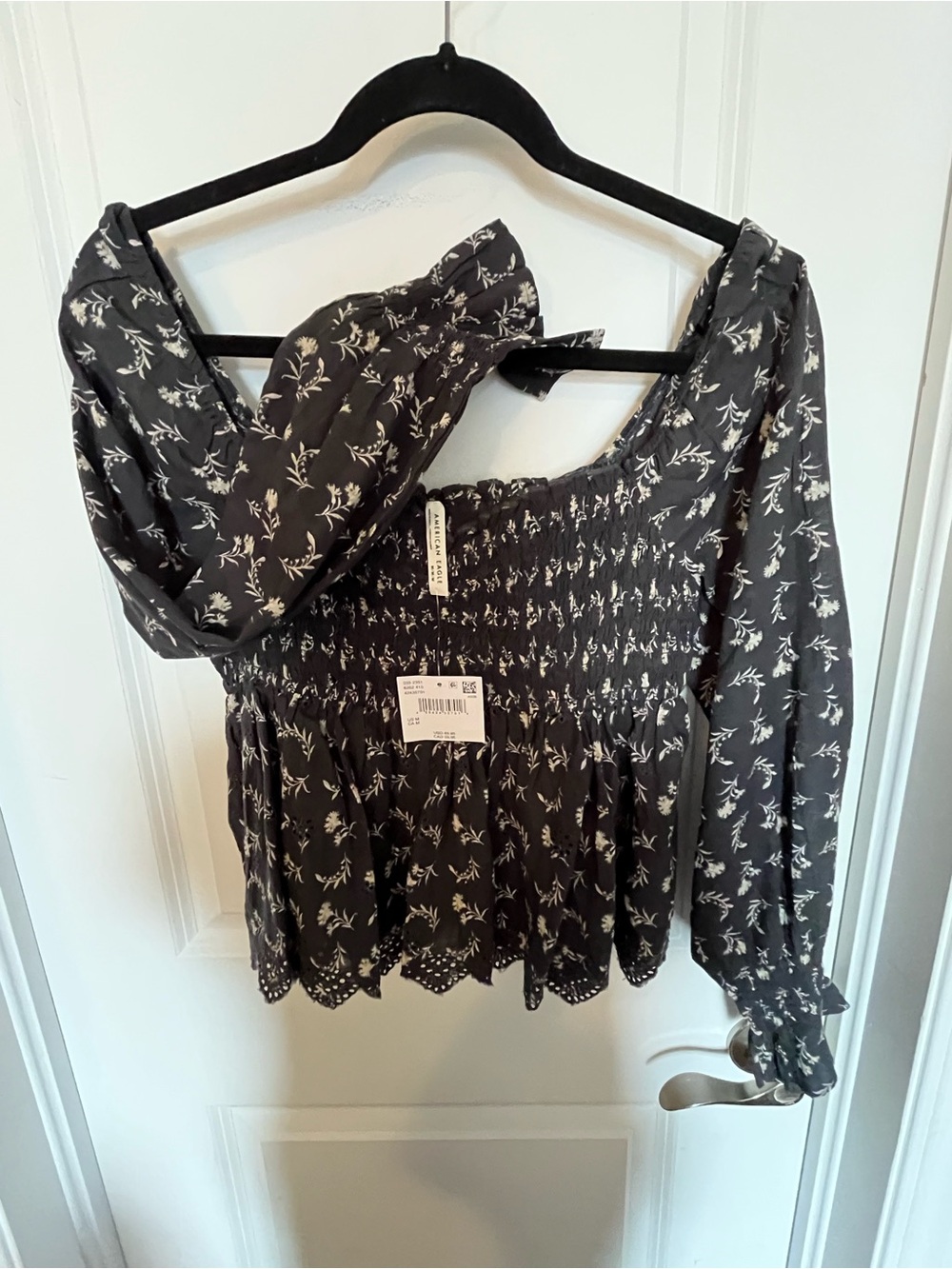 American Eagle Outfitters Black Floral Smocked Off-Shoulder Top - Picture 2 of 5